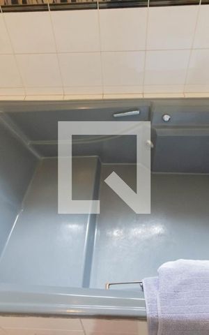 Casa à venda com 200m², 4 quartos e 2 vagas Casa à venda com 200m², 4 quartos e 2 vagasSuite Master
