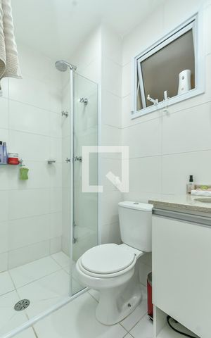Apartamento à venda com 124m², 2 quartos e 1 vaga Apartamento à venda com 124m², 2 quartos e 1 vagaBanheiro