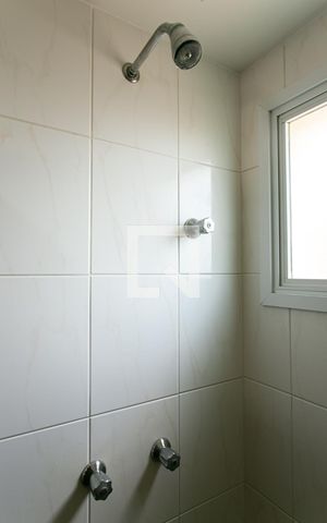 Apartamento para alugar com 72m², 3 quartos e 2 vagasBanheiro Social