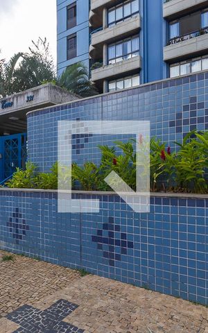Apartamento à venda com 218m², 3 quartos e 3 vagas Apartamento à venda com 218m², 3 quartos e 3 vagasFachada e portaria