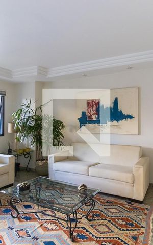 Apartamento à venda com 218m², 3 quartos e 3 vagas Apartamento à venda com 218m², 3 quartos e 3 vagasÁrea comum - Hall social