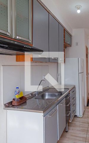Apartamento à venda com 48m², 2 quartos e 1 vagaCozinha e área de serviço