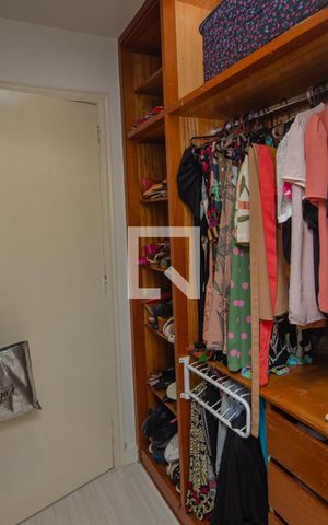 Apartamento à venda com 110m², 3 quartos e 2 vagas Apartamento à venda com 110m², 3 quartos e 2 vagasCloset da suíte 2