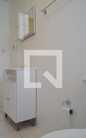 Apartamento à venda com 64m², 1 quarto e sem vagaBanheiro