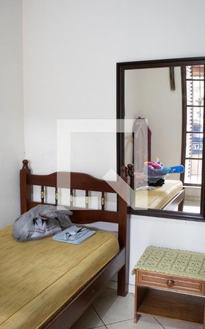 Casa à venda com 200m², 3 quartos e 2 vagasQuarto 2