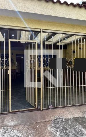 Casa à venda com 200m², 3 quartos e 2 vagasFachada