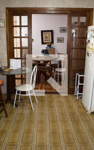 Casa à venda com 200m², 3 quartos e 2 vagasCozinha