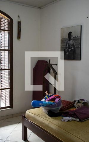 Casa à venda com 200m², 3 quartos e 2 vagasQuarto 2