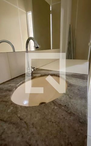 Apartamento à venda com 67m², 2 quartos e sem vaga Apartamento à venda com 67m², 2 quartos e sem vagaBanheiro 1
