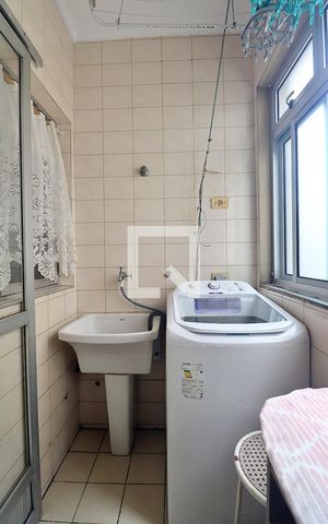 Apartamento à venda com 84m², 3 quartos e 1 vagaÁrea de Serviço
