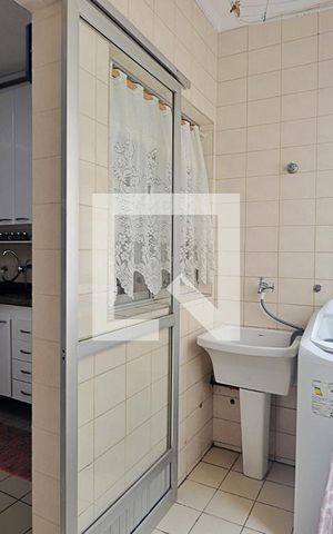 Apartamento à venda com 84m², 3 quartos e 1 vagaÁrea de Serviço