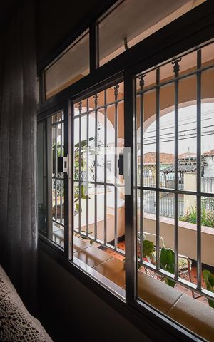 Casa à venda com 348m², 2 quartos e 6 vagas Casa à venda com 348m², 2 quartos e 6 vagasVista