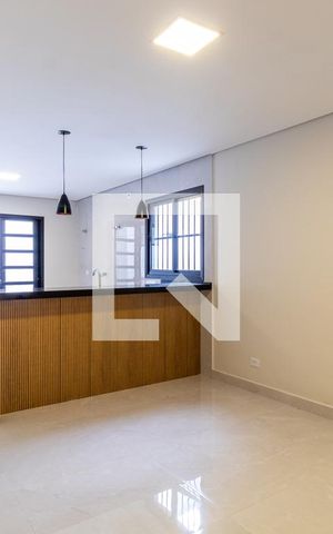 Casa à venda com 170m², 3 quartos e 3 vagas Casa à venda com 170m², 3 quartos e 3 vagasCozinha