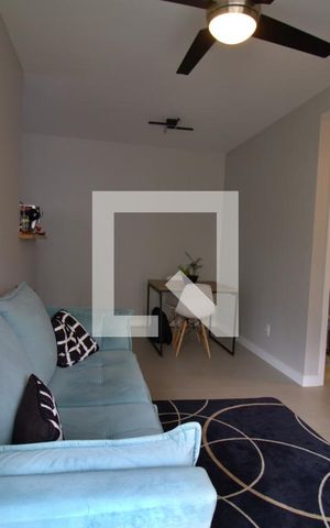 Apartamento para alugar com 60m², 2 quartos e 1 vagaSala 