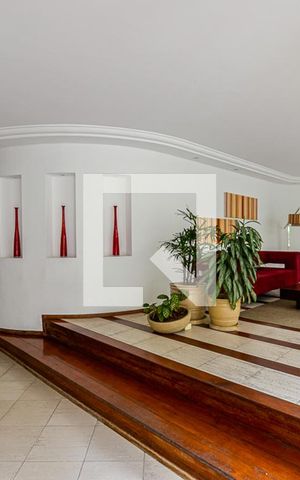Apartamento à venda com 200m², 4 quartos e 1 vaga Apartamento à venda com 200m², 4 quartos e 1 vagaHall de entrada