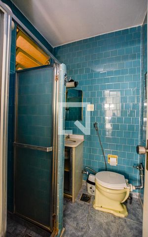 Apartamento à venda com 200m², 4 quartos e 1 vaga Apartamento à venda com 200m², 4 quartos e 1 vagaBanheiro 2