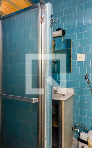 Apartamento à venda com 200m², 4 quartos e 1 vaga Apartamento à venda com 200m², 4 quartos e 1 vagaBanheiro 2