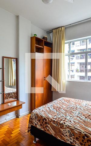 Apartamento à venda com 200m², 4 quartos e 1 vaga Apartamento à venda com 200m², 4 quartos e 1 vagaQuarto