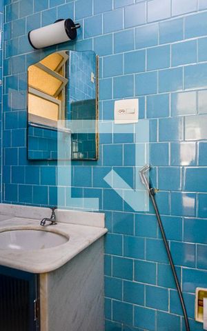 Apartamento à venda com 200m², 4 quartos e 1 vaga Apartamento à venda com 200m², 4 quartos e 1 vagaBanheiro 2