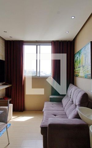 Apartamento à venda com 42m², 2 quartos e 1 vaga Apartamento à venda com 42m², 2 quartos e 1 vagaSala