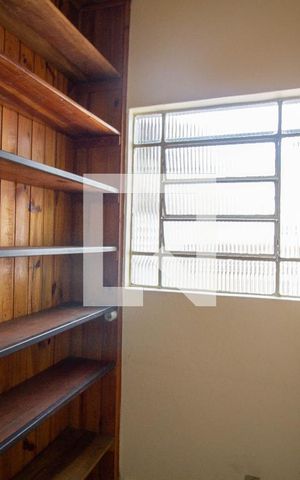 Casa à venda com 90m², 2 quartos e 1 vaga Casa à venda com 90m², 2 quartos e 1 vagaSala
