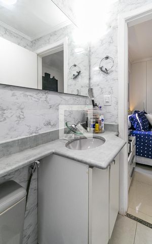 Apartamento à venda com 87m², 2 quartos e 1 vaga Apartamento à venda com 87m², 2 quartos e 1 vagaBanheiro da Suíte
