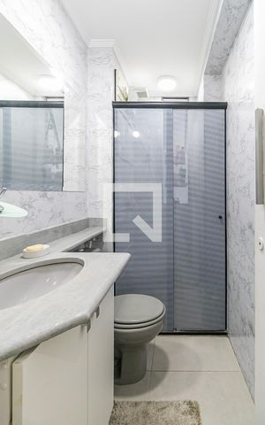 Apartamento à venda com 87m², 2 quartos e 1 vaga Apartamento à venda com 87m², 2 quartos e 1 vagaBanheiro Social