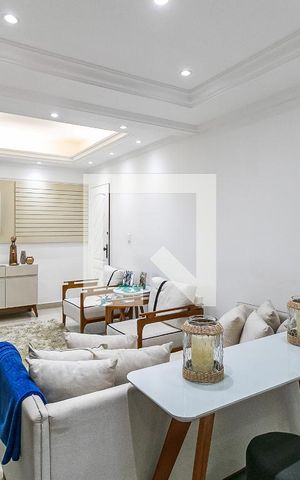 Apartamento à venda com 87m², 2 quartos e 1 vaga Apartamento à venda com 87m², 2 quartos e 1 vagaSala