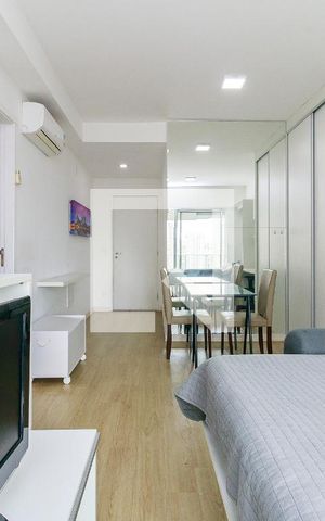 Apartamento à venda com 34m², 0 quarto e 1 vaga Apartamento à venda com 34m², 0 quarto e 1 vagaStudio
