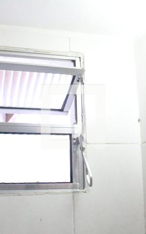 Casa à venda com 185m², 2 quartos e 2 vagasLavabo