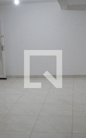 Casa à venda com 185m², 2 quartos e 2 vagasSalão inferior
