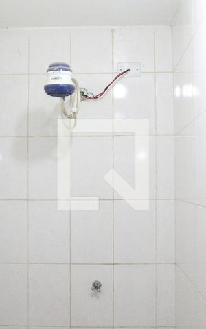Casa à venda com 185m², 2 quartos e 2 vagasBanheiro inferior