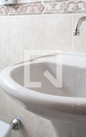 Casa à venda com 185m², 2 quartos e 2 vagasBanheiro Social