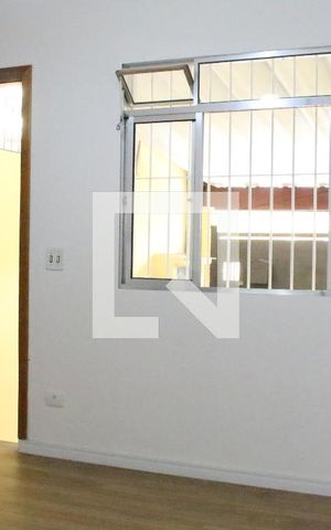 Casa à venda com 185m², 2 quartos e 2 vagasSala