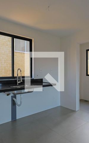 Apartamento à venda com 138m², 2 quartos e 2 vagas Apartamento à venda com 138m², 2 quartos e 2 vagasCozinha e Área de Serviço