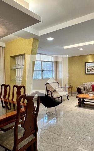 Casa à venda com 258m², 4 quartos e 2 vagas Casa à venda com 258m², 4 quartos e 2 vagassala 1