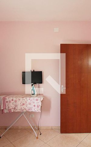 Casa à venda com 219m², 3 quartos e 4 vagasQuarto 2