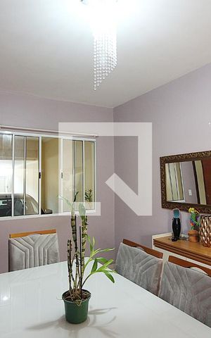 Casa à venda com 219m², 3 quartos e 4 vagasCopa