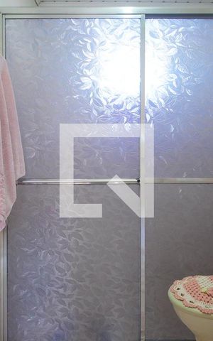 Casa à venda com 180m², 2 quartos e sem vagaBanheiro