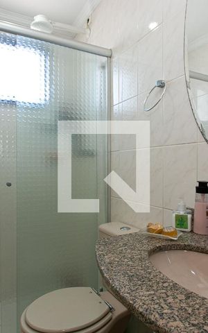 Apartamento à venda com 77m², 3 quartos e 2 vagasBanheiro da Suíte