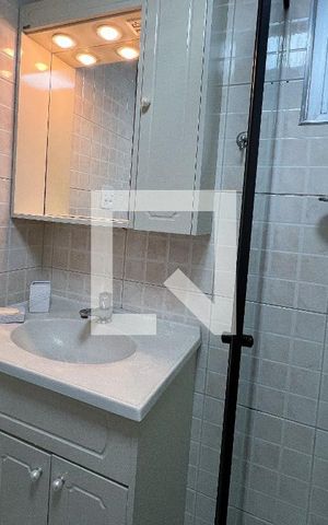 Apartamento para alugar com 42m², 1 quarto e sem vagaBanheiro