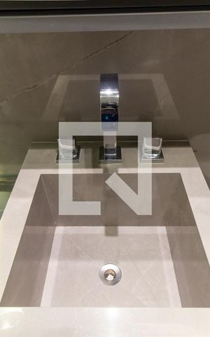 Apartamento à venda com 69m², 2 quartos e 1 vaga Apartamento à venda com 69m², 2 quartos e 1 vagaBanheiro Social