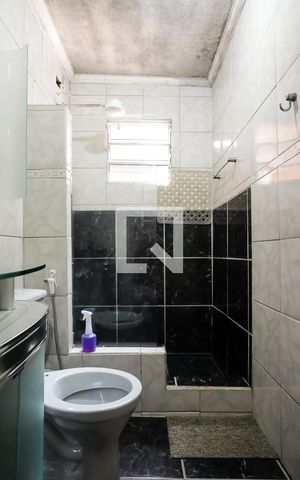 Casa à venda com 320m², 3 quartos e 3 vagasBanheiro 