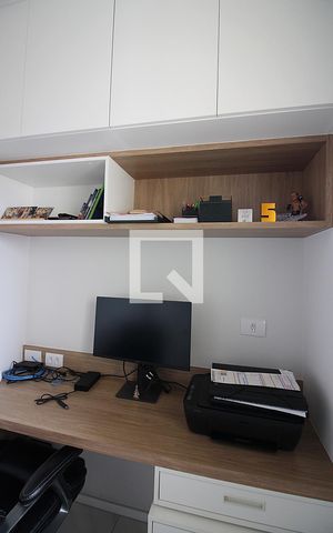 Apartamento à venda com 107m², 3 quartos e 2 vagasEscritório
