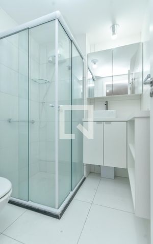 Apartamento à venda com 35m², 2 quartos e sem vaga Apartamento à venda com 35m², 2 quartos e sem vagaBanheiro