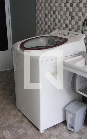 Casa à venda com 230m², 3 quartos e 5 vagasLavanderia