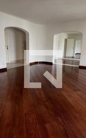Apartamento à venda com 218m², 3 quartos e 2 vagas Apartamento à venda com 218m², 3 quartos e 2 vagasSala