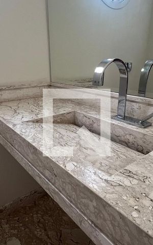 Apartamento à venda com 218m², 3 quartos e 2 vagas Apartamento à venda com 218m², 3 quartos e 2 vagasLavabo