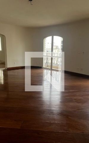 Apartamento à venda com 218m², 3 quartos e 2 vagas Apartamento à venda com 218m², 3 quartos e 2 vagasSala