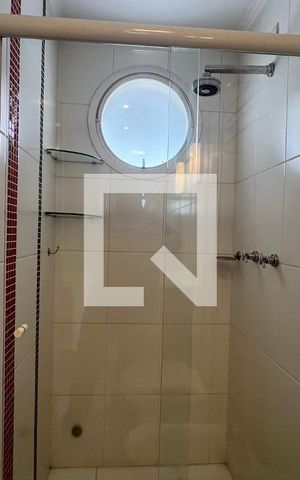 Apartamento à venda com 218m², 3 quartos e 2 vagas Apartamento à venda com 218m², 3 quartos e 2 vagasBanheiro da Suíte 1